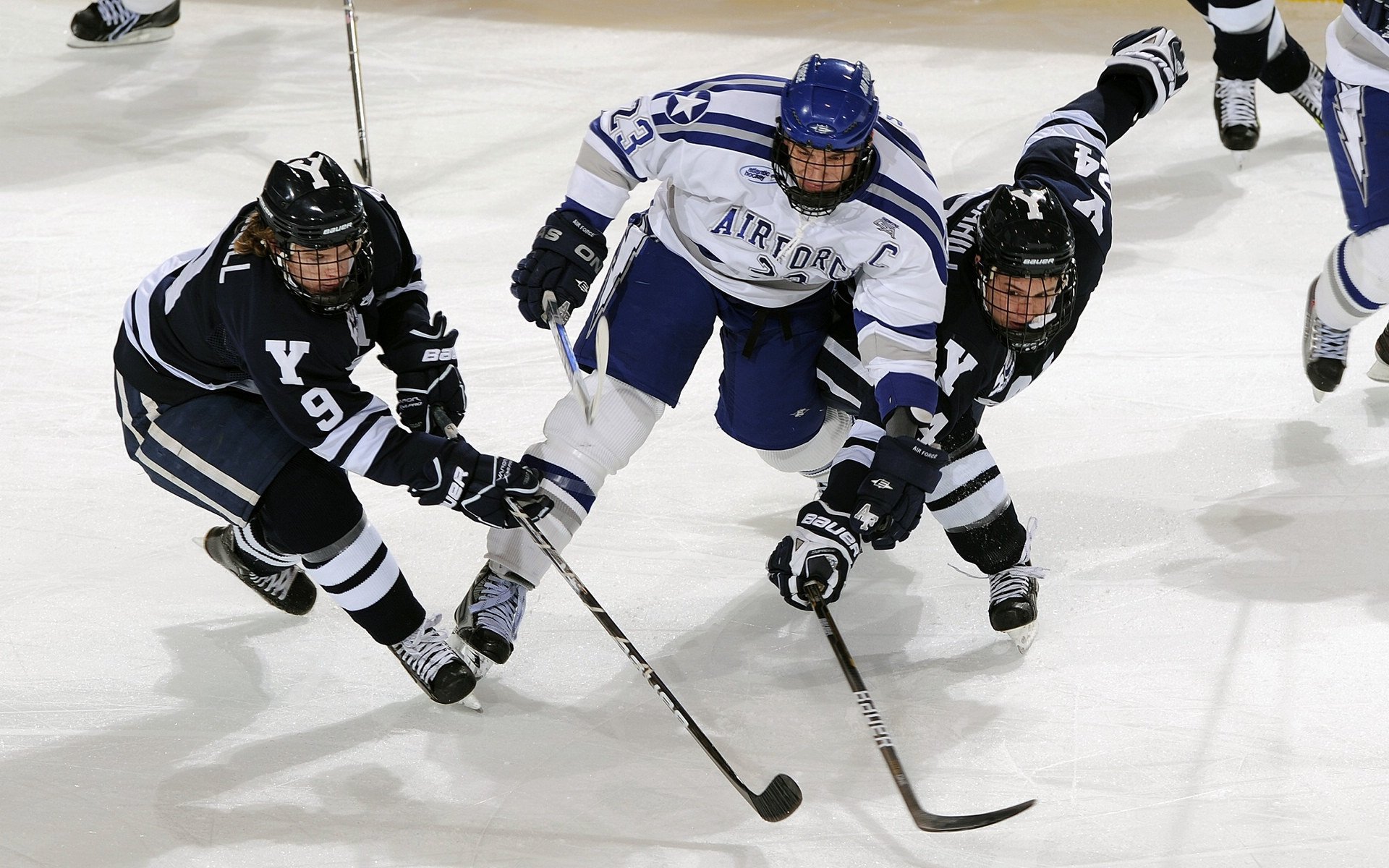 -短蛙赛场上的“中国速度”——覃海洋